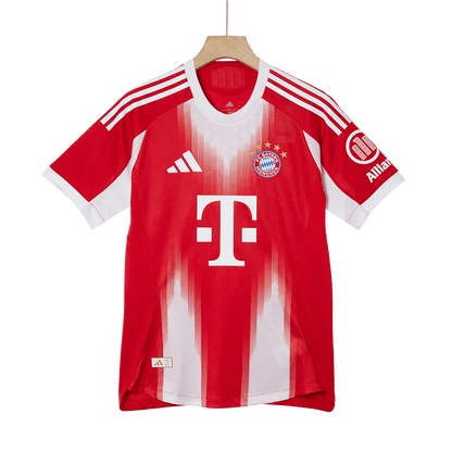UPAMECANO #2 Bayern Munich Játékos Otthon Mez 2025/26 Piros
