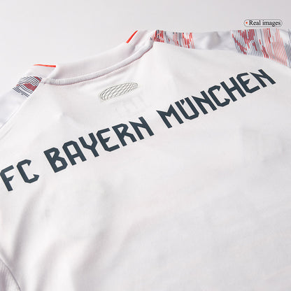 UPAMECANO #2 Bayern Munich Idegenbeli Mez 2025/26 Fehér