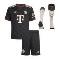 Bayern Munich Gyerek Idegenbeli Harmadik Mez Készlet(Mez+Nadrág+Zokni) 2025/26 Fekete