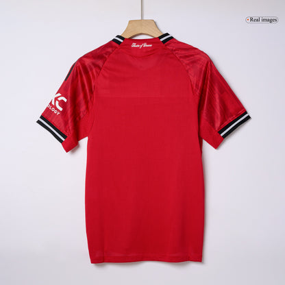 B.FERNANDES #8 Játékos Manchester United Otthon Soccer Mez 2025/26 Piros