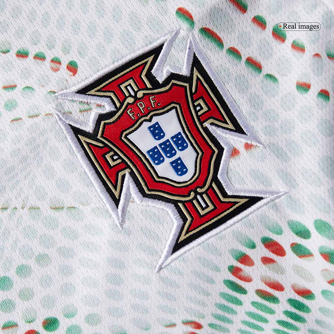 RONALDO #7 Portugália Idegenbeli Hosszú Ujjú Mez 2025- Fehér
