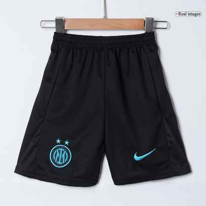 Gyerek Inter Milan 
Otthoni 
Mez 
Készlet (Mez + Nadrág + Zokni) 
2025/26